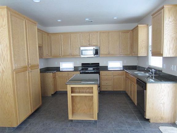 3rd image of 1440 Gianna Pl