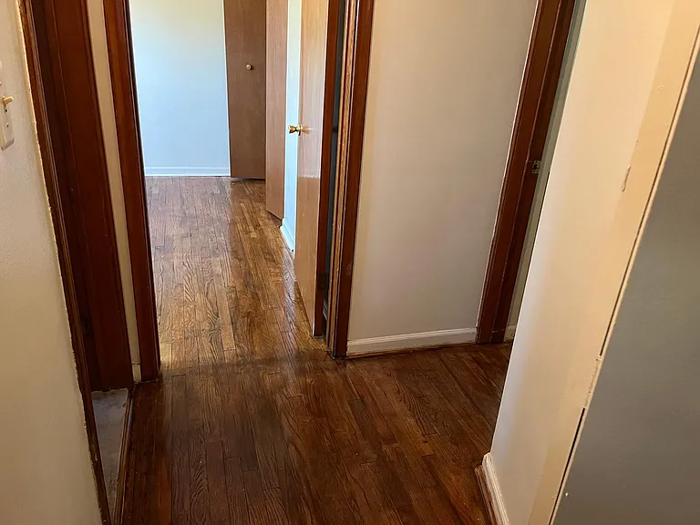 21700 E Eleven Mile Rd — Photo 10