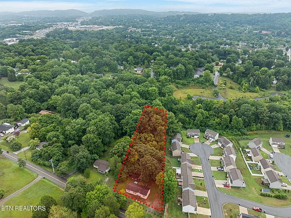 2nd image of 1318 Murray Dr