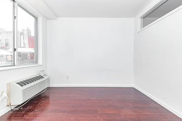 Rented by MySpaceNYC | media 20