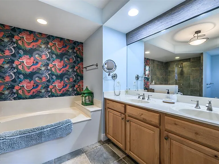 3313 Sunset Key Cir #104 — Photo 34