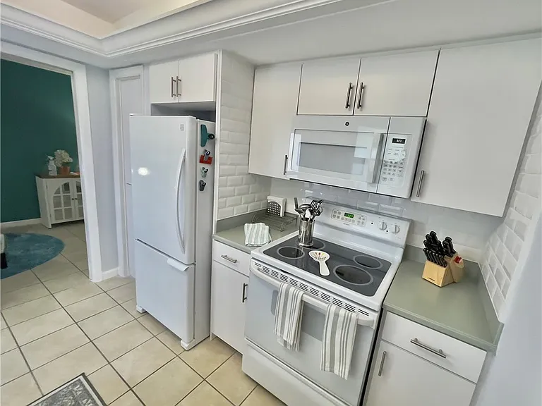 1801 Lakeview Dr #309 — Photo 23