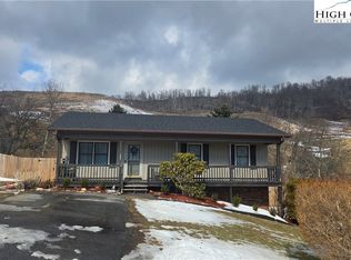 125 Benfield Drive, Jefferson, NC 28640