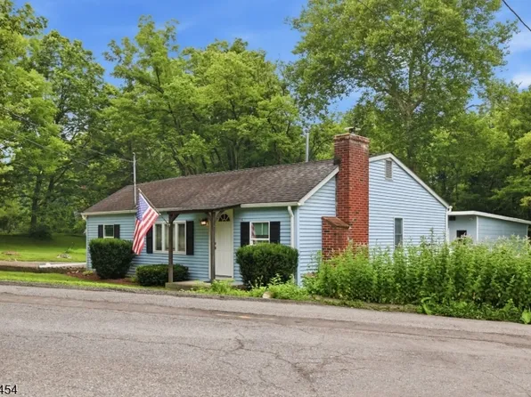312 6Th St, Belvidere Twp., NJ 07823