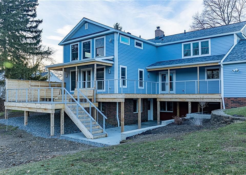 1st image of 27900 Fairmount Blvd