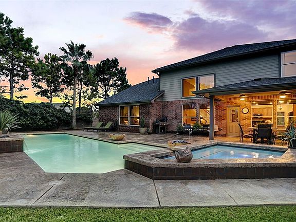3rd image of 8311 Lemonmint Meadow Dr