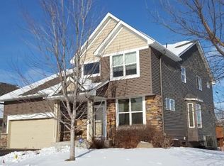 10987 Ashley Ln, Woodbury, MN 55129