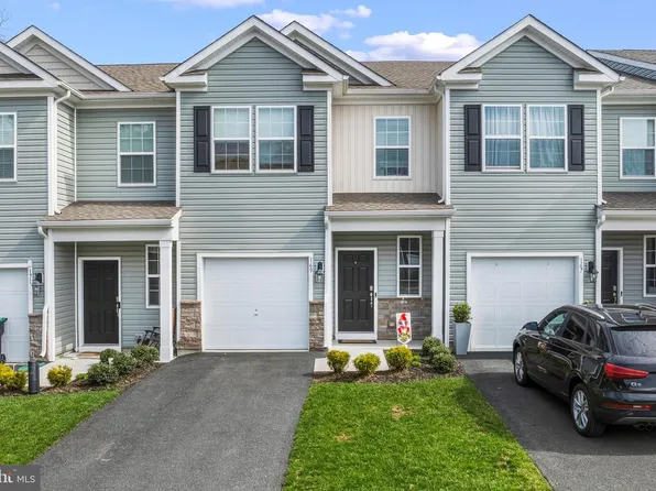 169 Sickler Ct, Sicklerville, NJ 08081