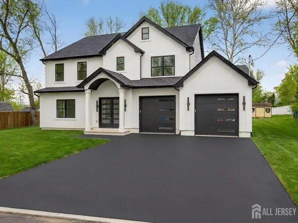 7 Joline Rd S, Kendall Park, NJ 08824