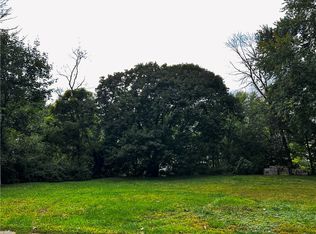 623 Riverside Ave, Grove City, PA 16127