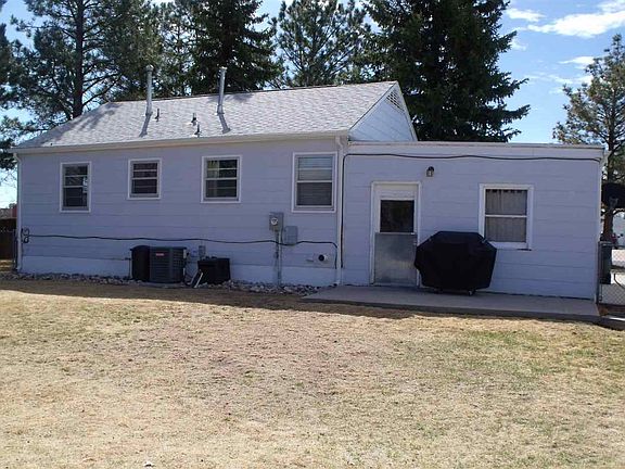 4th image of 1132 Country Club Dr