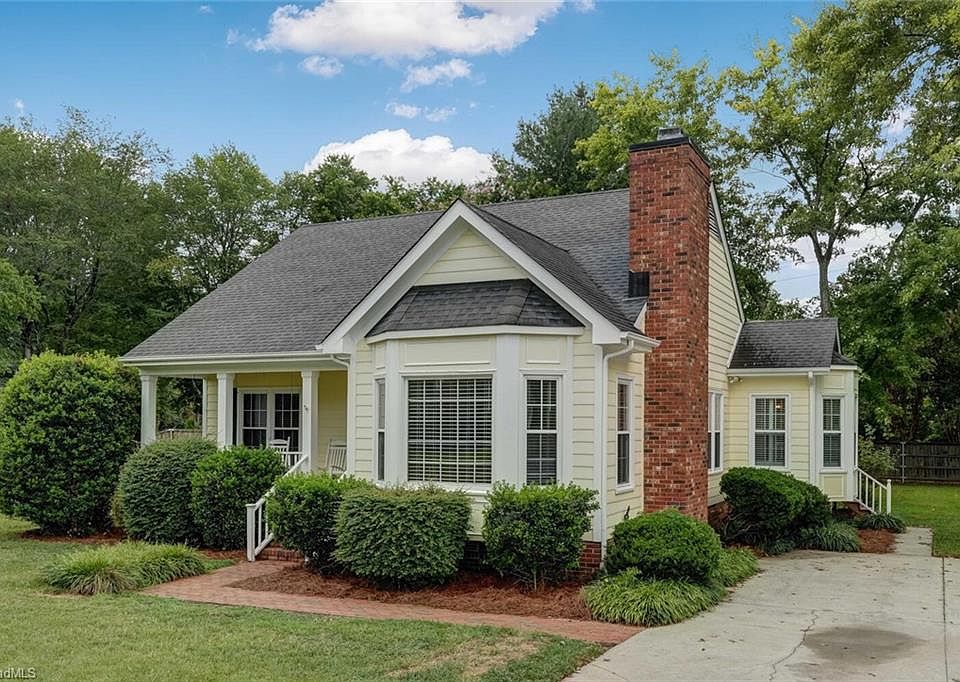 1st image of 5601 Bayleaf Ln