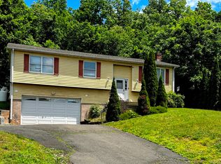 400 Broadway, Hamden, CT 06518