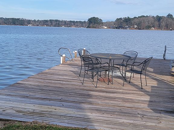 2nd image of 3724 Lake Shore Dr