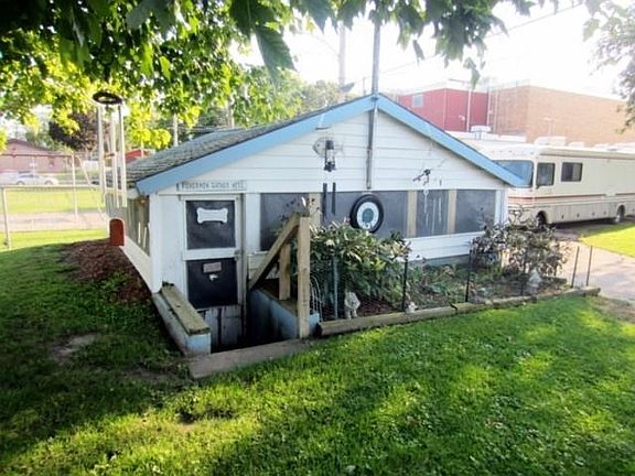 5th image of this home