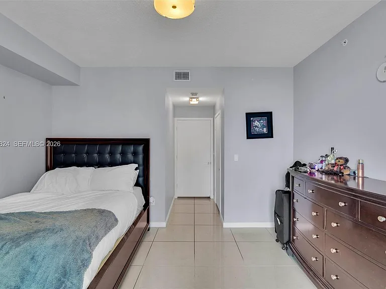 79 SW 12th St #1605 — Photo 9