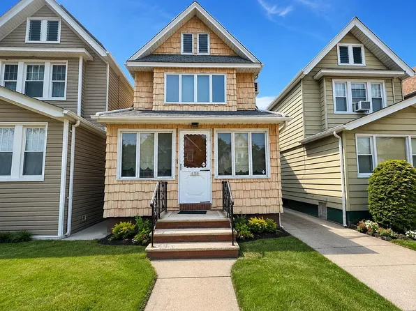 8709 69th Ave, Forest Hills, NY 11375