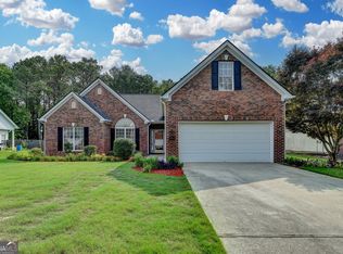2790 Meadow Gate Way, Loganville, GA 30052