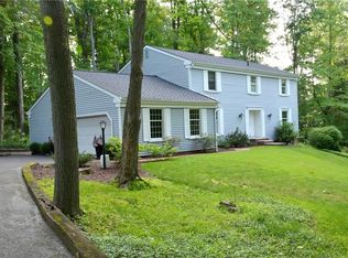 759 Coy Ln, Chagrin Falls, OH 44022