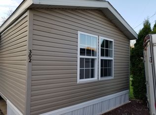 302 Don Dr, New Holland, PA 17557