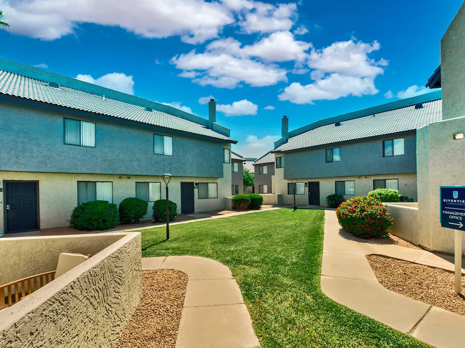 Riverview Townhomes — Photo 4