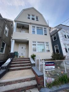 33 Clerk St, Jersey City, NJ, 07305