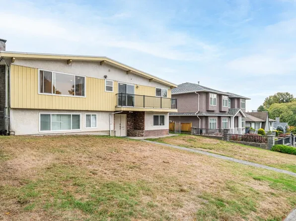 5311 Meadedale Dr, Burnaby, BC V5B 2E6
