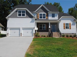 391 Meadowfield Run, Clemmons, NC 27012