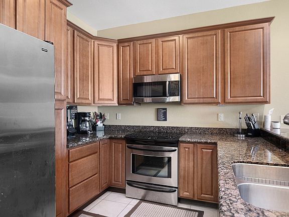 5th image of 301 E Houston St #1202