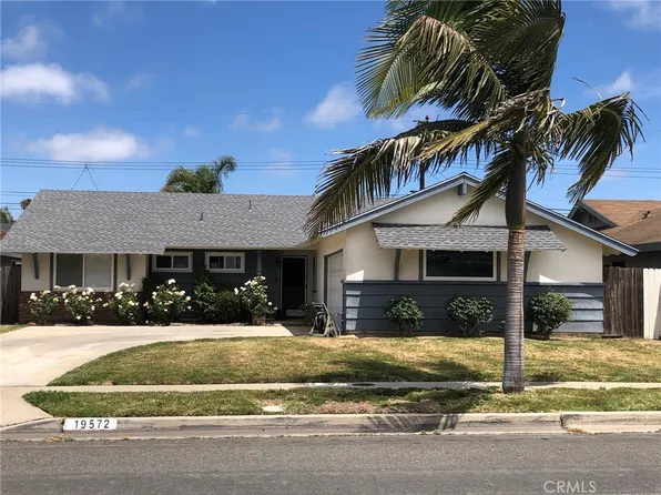 19572 Constellation Ln, Huntington Beach, CA 92646
