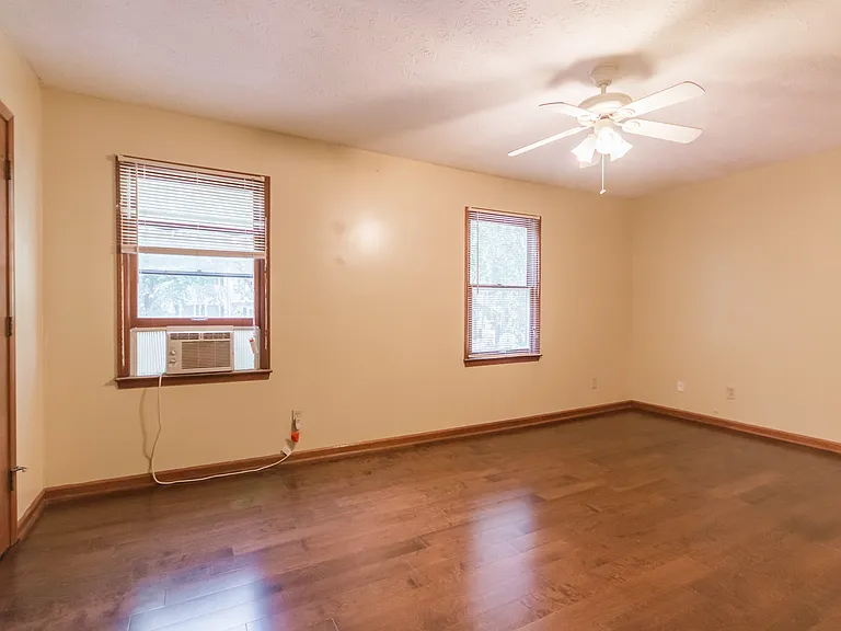 3212 Stratford Green Ct — Photo 4