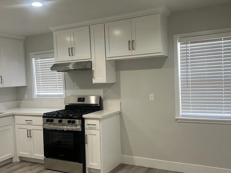 6061 Fishburn Ave #C — Photo 1