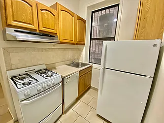 Rented by Crosstown Apartments NYC