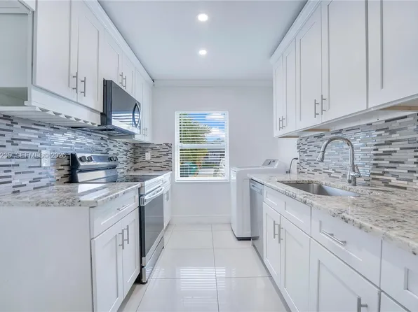 5222 SW 139th Pl, Miami, FL 33175