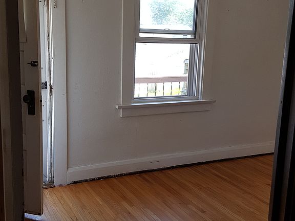 Bedroom with outside Belcoiny