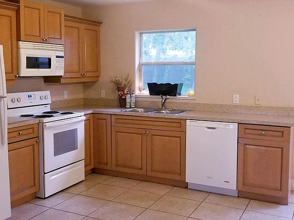 5th image of 4139 Rolling Hill Dr