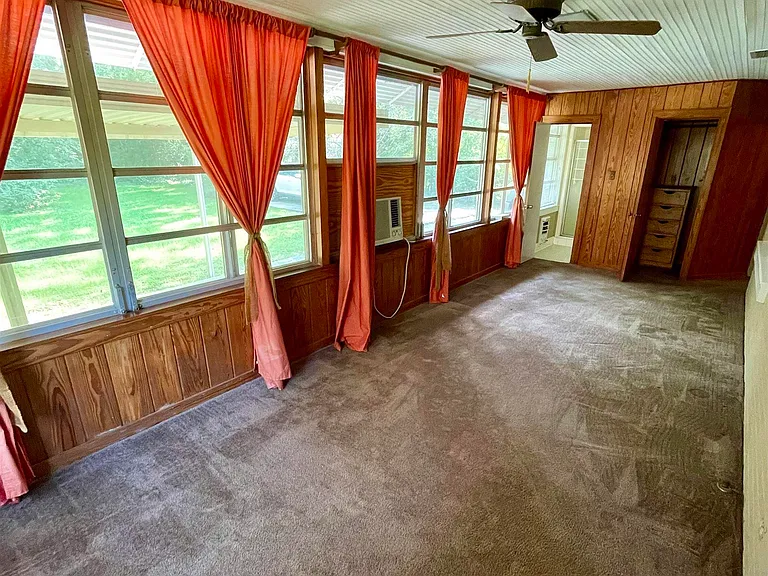 3304 Victory Dr — Photo 7