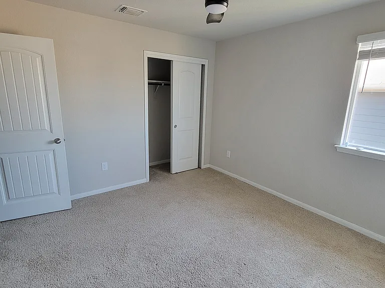 10508 Fulton Ave — Photo 11