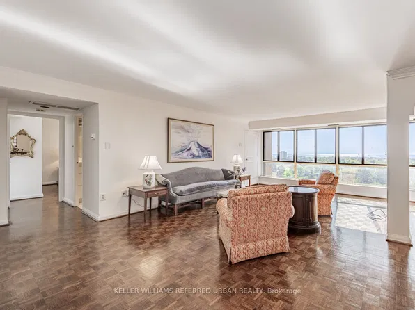 1400 Dixie Rd #1409, Mississauga, ON L5E 3E1