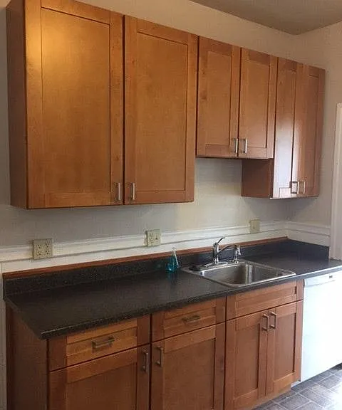 New Kitchen Cabinets and Countertop