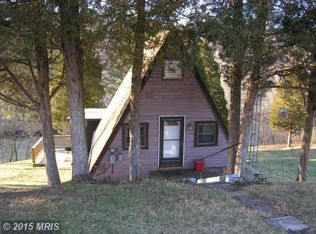 1111 Hidden Hollow Dr, Kearneysville, WV 25430