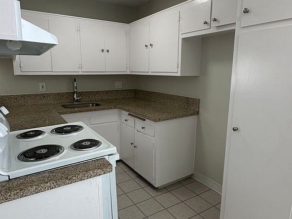 4th image of 1708 Sherman Pl APT 8