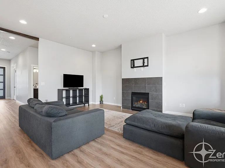 2225 NE 82nd St — Photo 4