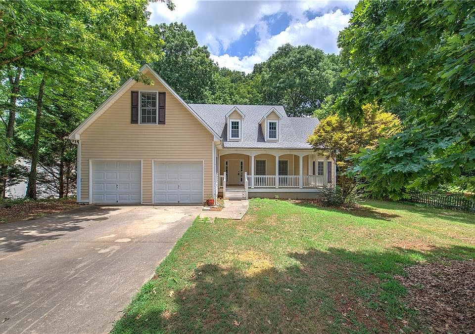1st image of 70 Woodland Bridge Dr