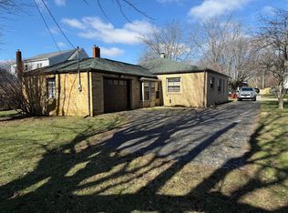 6 Whitaker Dr, London, OH 43140