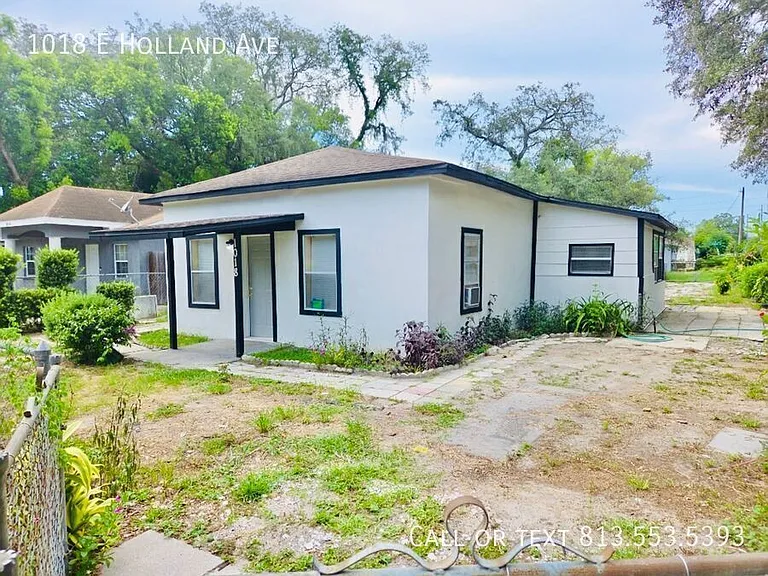 1018 E Holland Ave — Photo 3