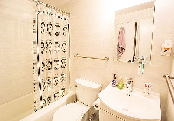 5th image of 135 E 54th St APT 8D