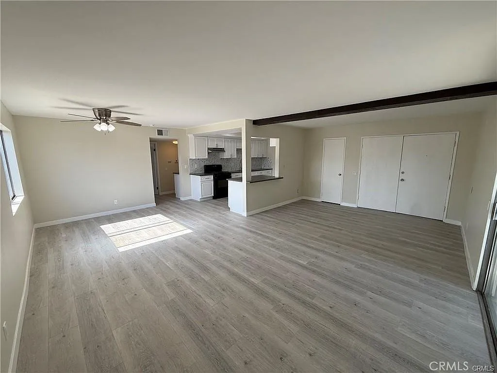 2 bed, 1066 sqft, $2,451 — Photo 3