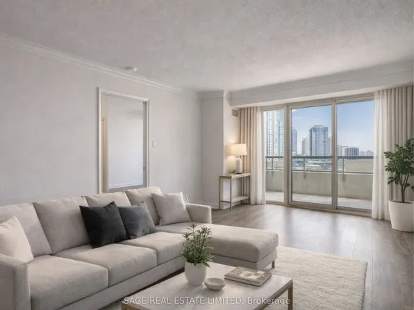 125 Omni Dr #1935, Toronto, ON M1P 5A9