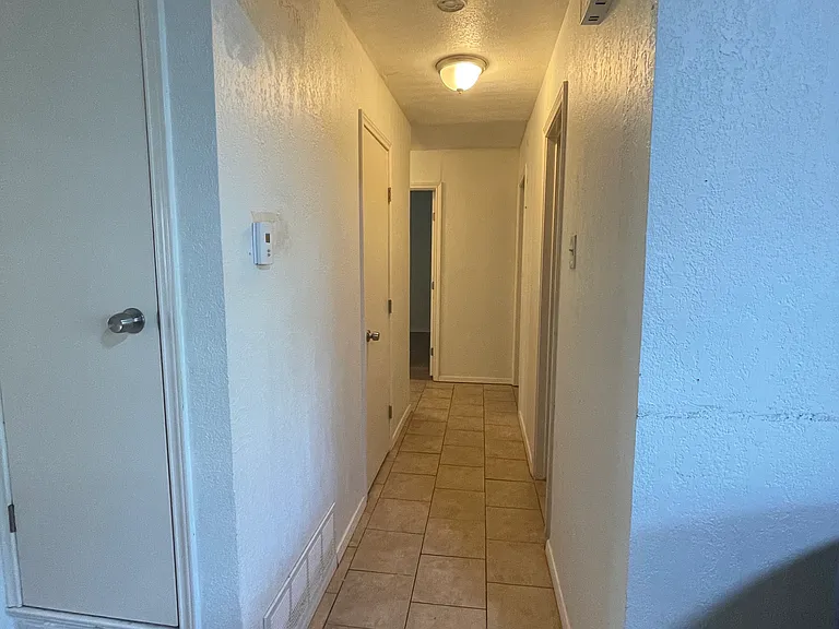 4202 Fernwood Dr #1 — Photo 3